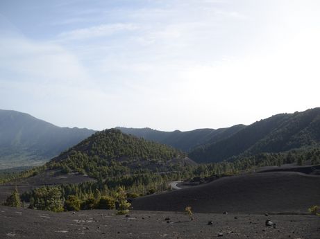 Transvulcania 2012- wzgórza i wijąca sie droga