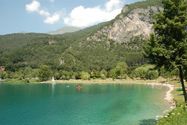 Nad jeziorem (foto: © Consorzio Pro Loco Valle di Ledro)