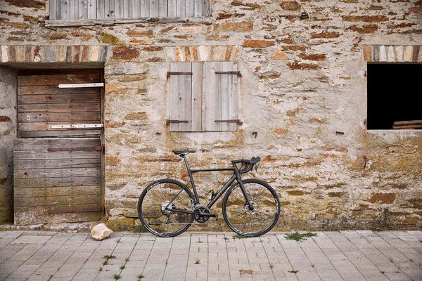 Rower szosowy BMC Teammachine ALR DISC ONE 05 (foto: BMC Switzerland)