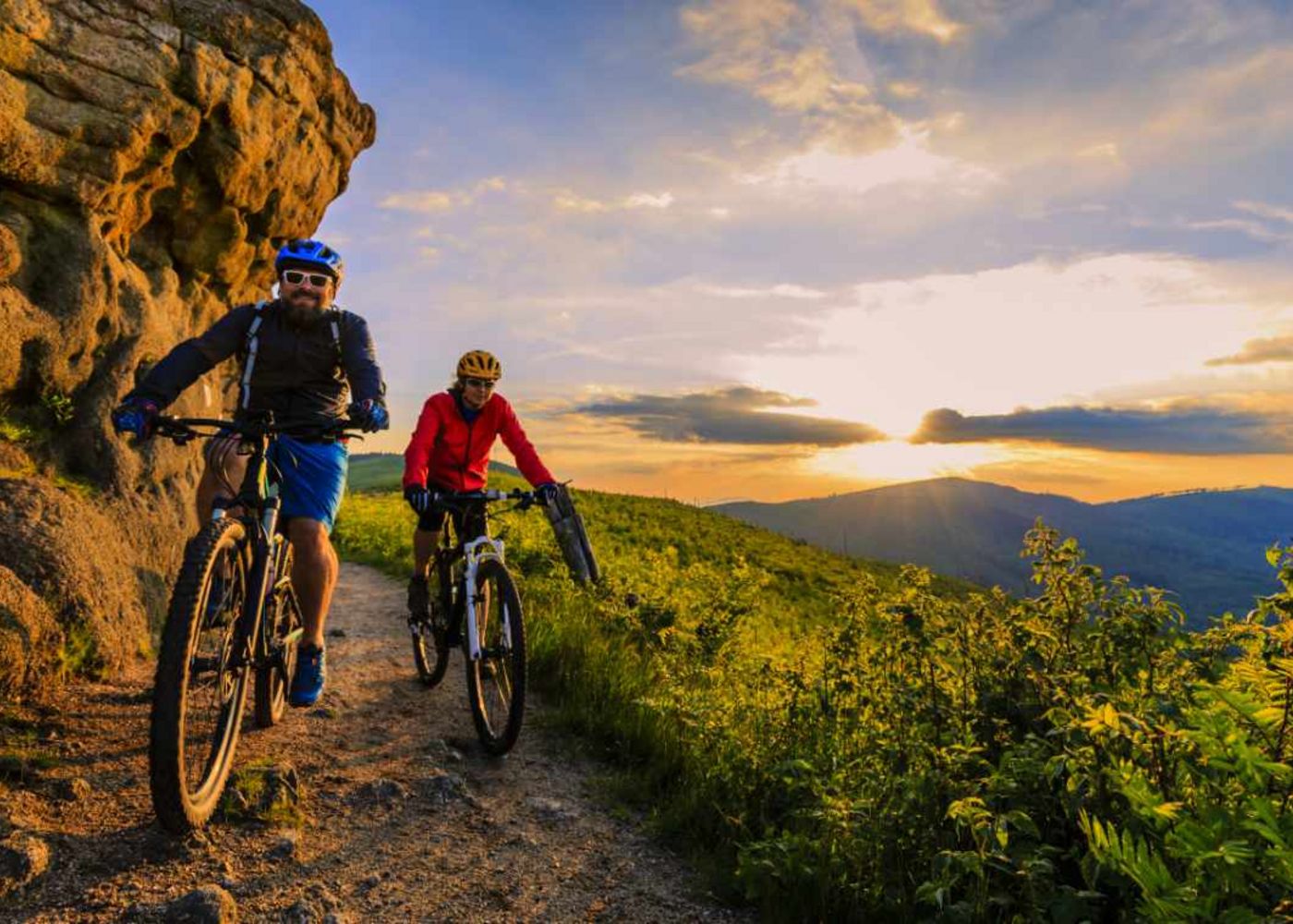 Jakie akcesoria warto wziąć na długą wyprawę rowerową? (foto: mat. prasowe) Jakie akcesoria warto wziąć na długą wyprawę rowerową? (foto: mat. prasowe)