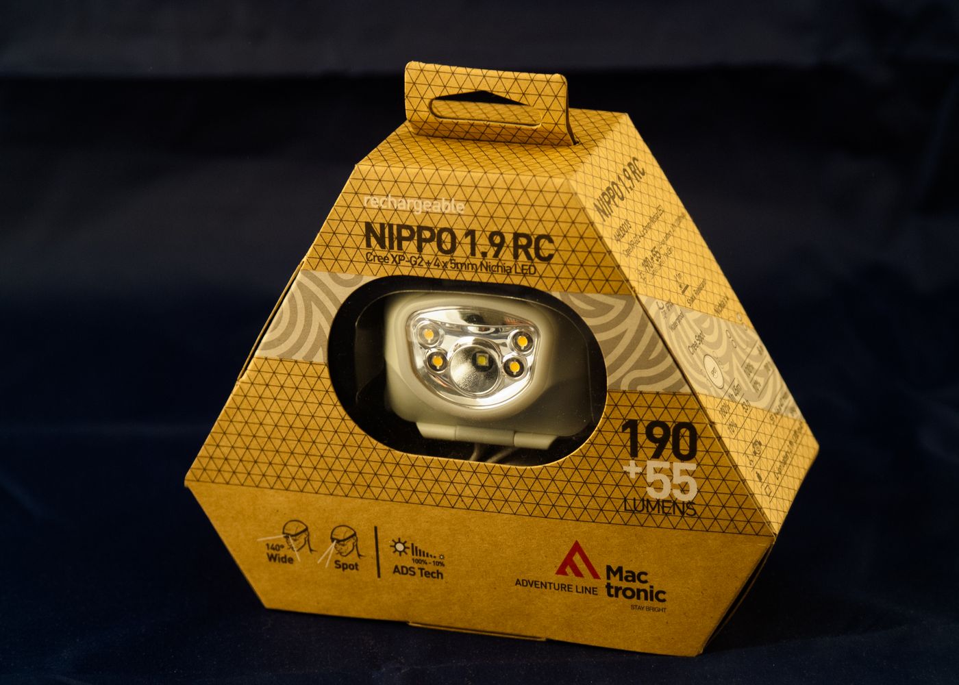 Latarka czołowa Nippo 1.9 Mactronic (foto: P. Tomczyk) Latarka czołowa Nippo 1.9 Mactronic (foto: P. Tomczyk)