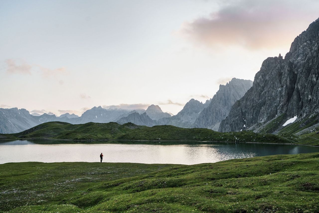 Szlak Orła etap 20 Steinsee, Lechtaler Alpen, Adlerweg / (c)Tirol Werbung, Sebastian Schels Szlak Orła etap 20 Steinsee, Lechtaler Alpen, Adlerweg / (c)Tirol Werbung, Sebastian Schels
