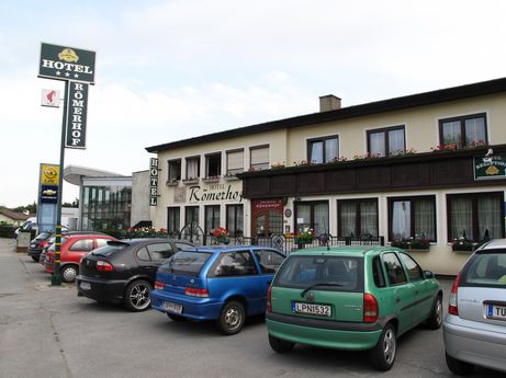 Trasa rowerowa nad Dunajem- kolejne hotel tym razem większe miasto