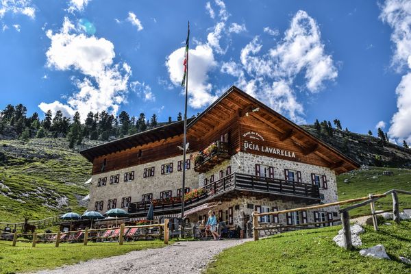 Schronisko Lavarella / ©Lavarella Hütte