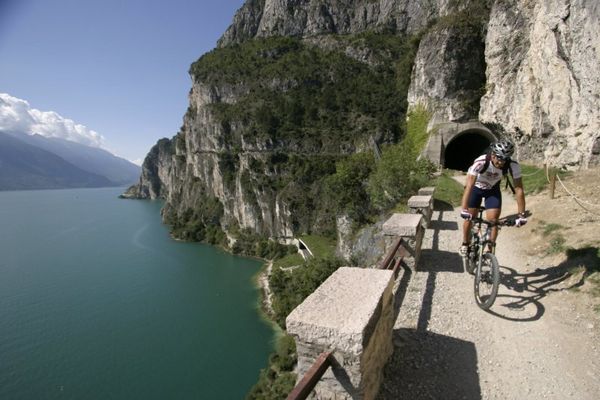 (foto: mountaingardabike.com)