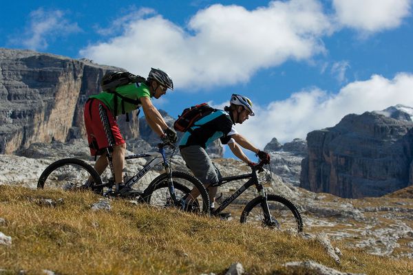 Rowerem przez Dolomiti Brenta (foto: visittrentino.it)