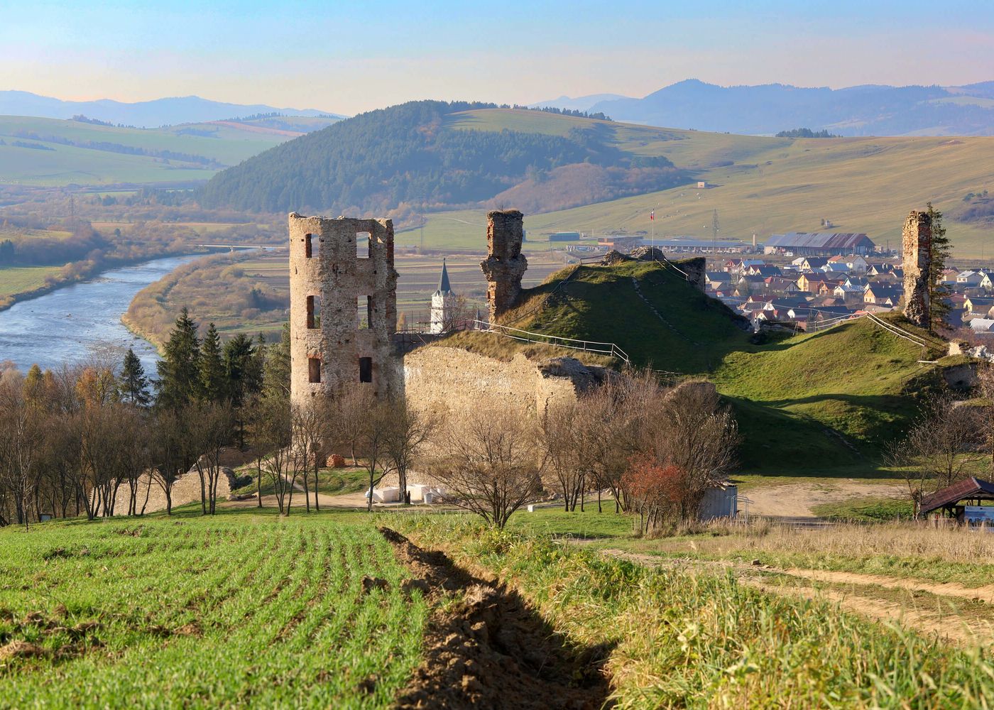 Zamek Pławiec Hrad Plaveč, Fot. KOCR SVS Zamek Pławiec Hrad Plaveč, Fot. KOCR SVS