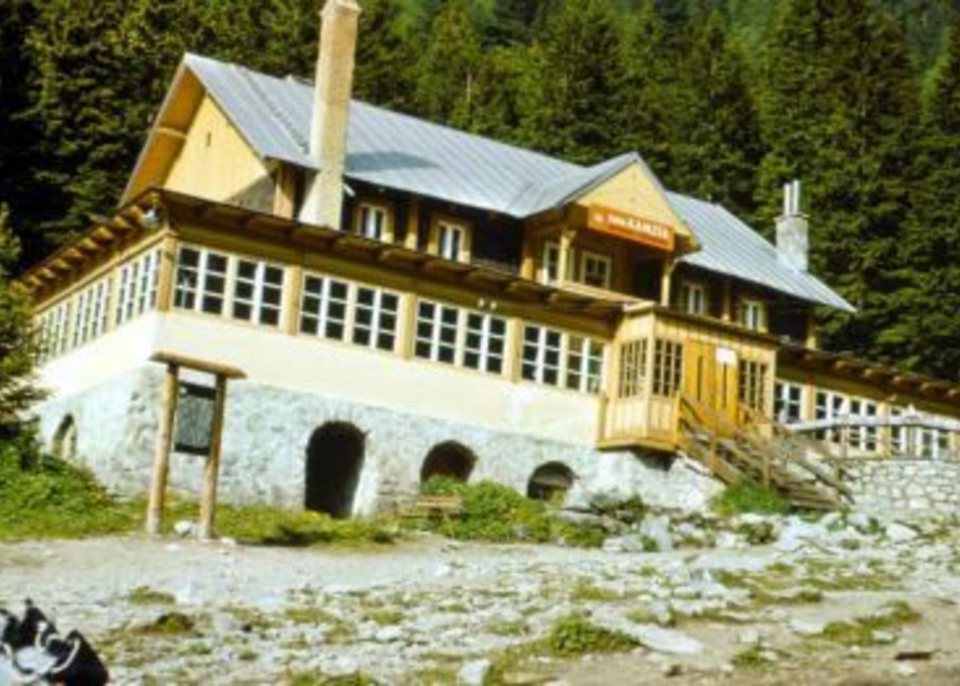 Rainerova chata (foto: vysoketatry.com) Rainerova chata (foto: vysoketatry.com)