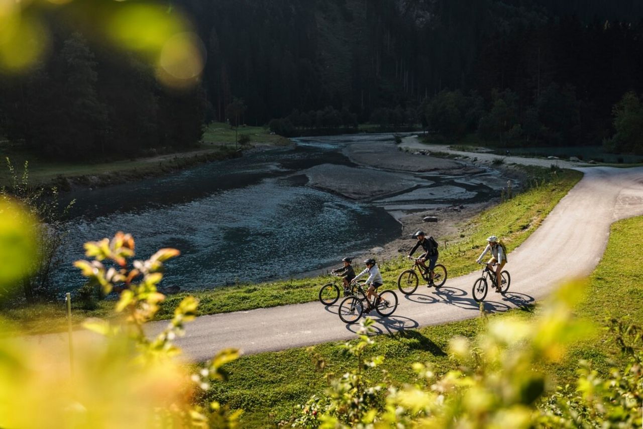 Ścieżka rowerowa w dolinie Stubai / TVB Max Draeger