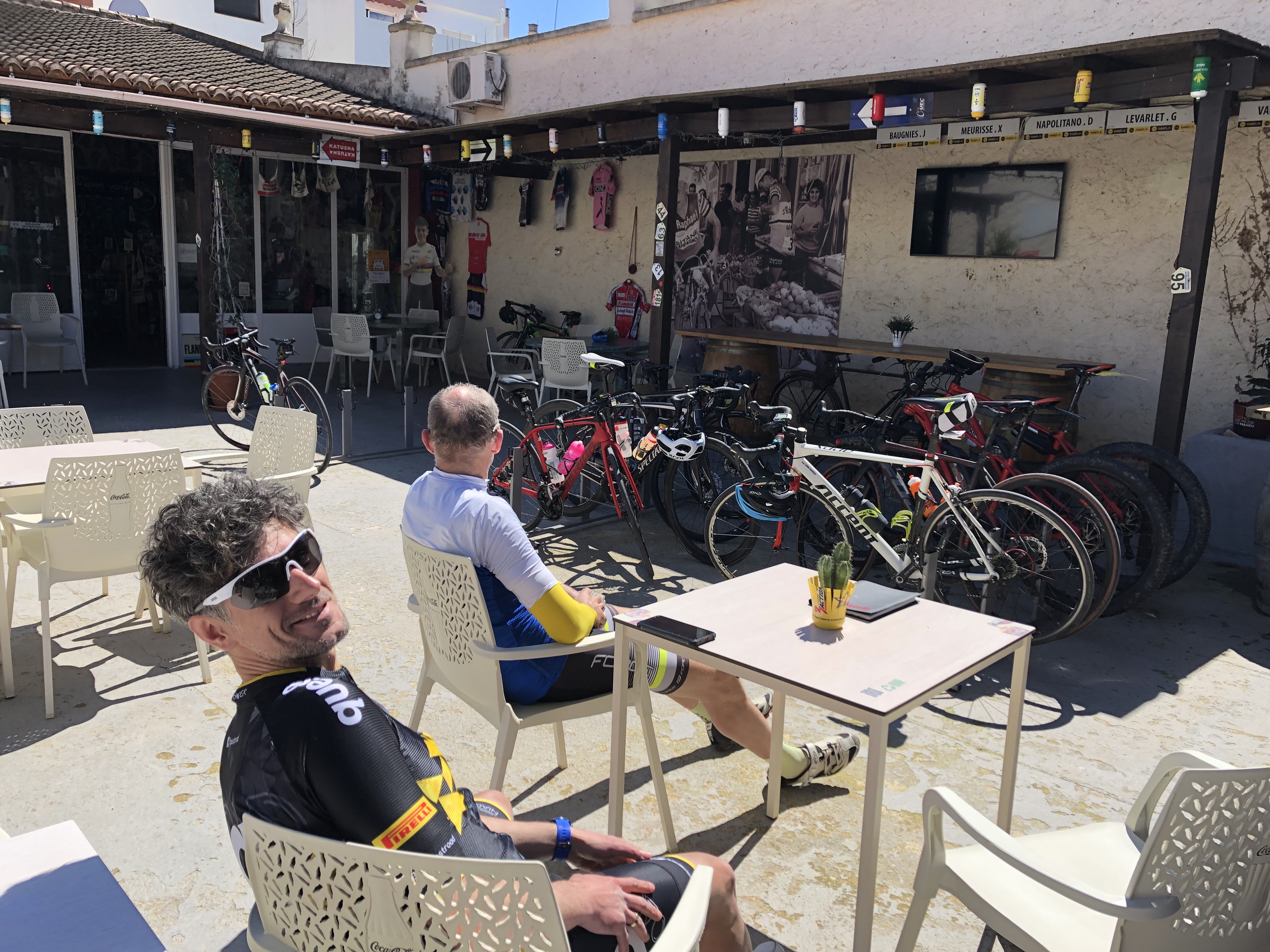 Restauracja wraz z punktem rowerowym w Xalo – Velosol cycling bar (fot. G. Waleczek)