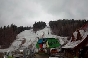 Kasina Wielka Kasina Ski & Bike Park Dolna stacja kolejki krzesełkowej