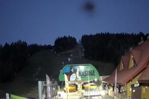 Kasina Wielka Kasina Ski & Bike Park Dolna stacja kolejki krzesełkowej