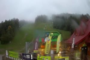 Kasina Wielka Kasina Ski & Bike Park Dolna stacja kolejki krzesełkowej