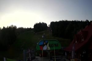 Kasina Wielka Kasina Ski & Bike Park Dolna stacja kolejki krzesełkowej