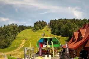 Kasina Wielka Kasina Ski & Bike Park Dolna stacja kolejki krzesełkowej