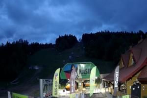 Kasina Wielka Kasina Ski & Bike Park Dolna stacja kolejki krzesełkowej