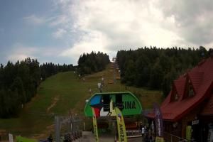 Kasina Wielka Kasina Ski & Bike Park Dolna stacja kolejki krzesełkowej