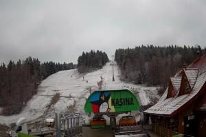 Kasina Wielka Kasina Ski & Bike Park Dolna stacja kolejki krzesełkowej