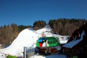 Kasina Wielka Kasina Ski & Bike Park Dolna stacja kolejki krzesełkowej