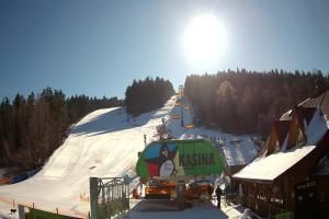 Kasina Wielka Kasina Ski & Bike Park Dolna stacja kolejki krzesełkowej