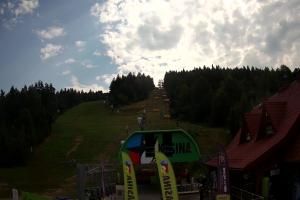 Kasina Wielka Kasina Ski & Bike Park Dolna stacja kolejki krzesełkowej